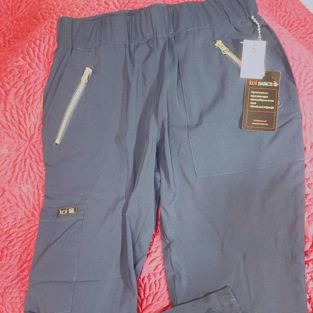 NWT Koi Scrub Pants